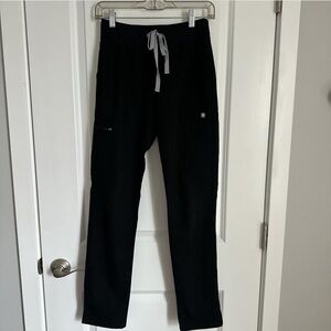 Figs Black Yola 2.0 Scrub Pants